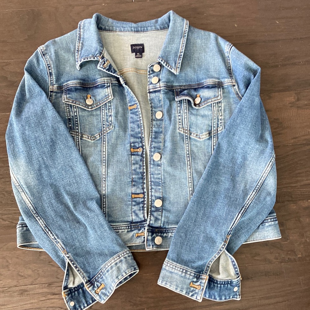 Jcrew Size XL, cropped Jean jacket